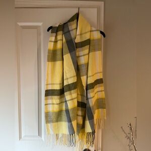 NWT Banana Republic Yellow and Gray Plaid Fringe Scarf
